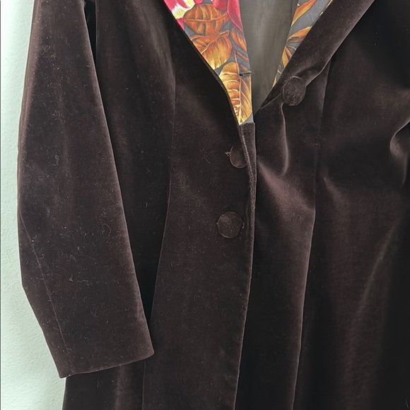 Floral Lined Vintage Brown Velvet Coat - Picture 3 of 5